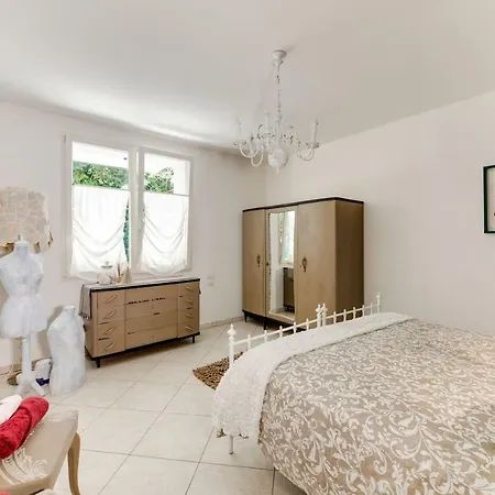 Campus House Apartmán *