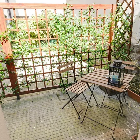 Apartment Campus House *