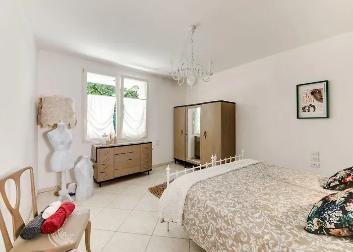 Campus House شقة *