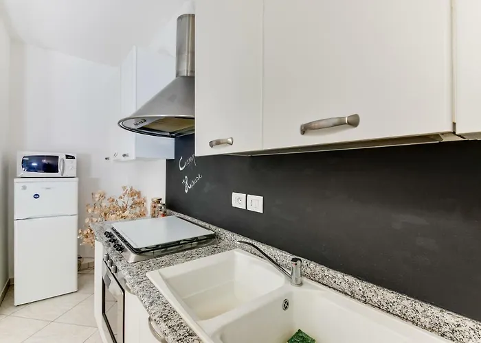 Campus House فورلي